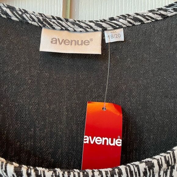 BLACK AND WHITE PULL OVER DRESS WITH 3/4 LENGTH SLEEVES SIZE 18/20 NWT - Picture 4 of 6